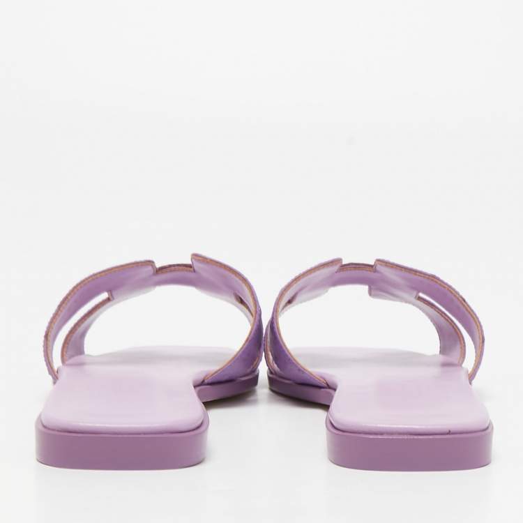 Pre Owned Hermes Lilac Ostrich Leather Oran Slide Flats Size 39