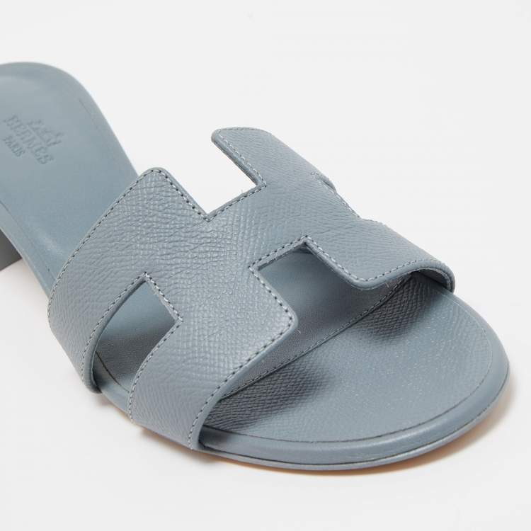 Pre Owned Hermes Grey Leather Oasis Slide Sandals Size 38