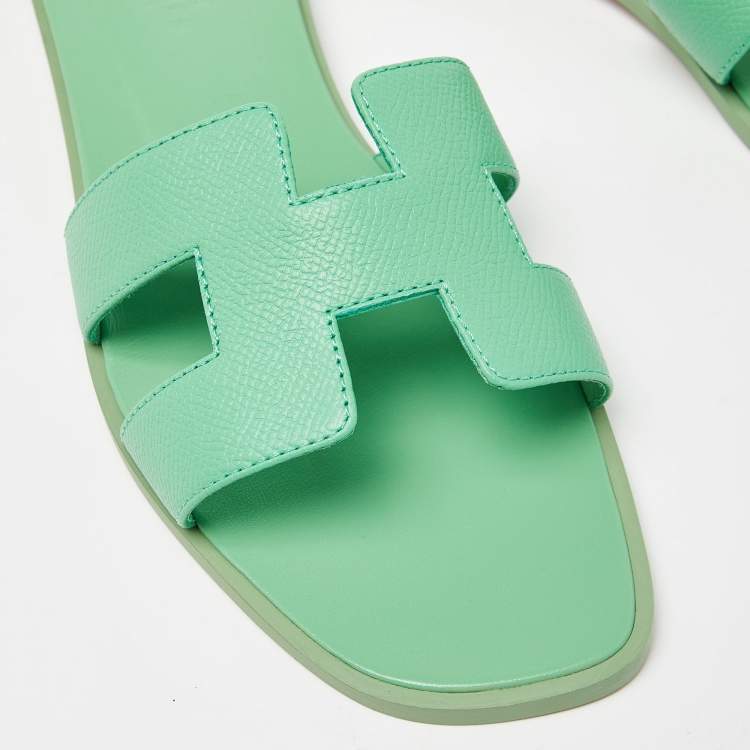 Pre Owned Hermes Green  Leather Oran  Flat Slides Size 38