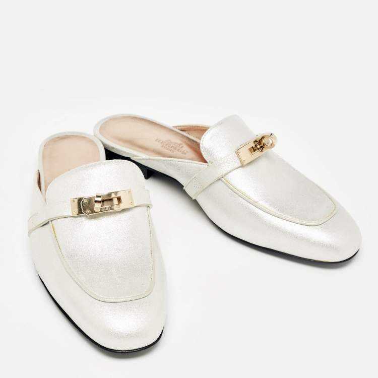 Pre Owned Hermes Silver Textured Suede Oz Flat Mules Size 36.5 