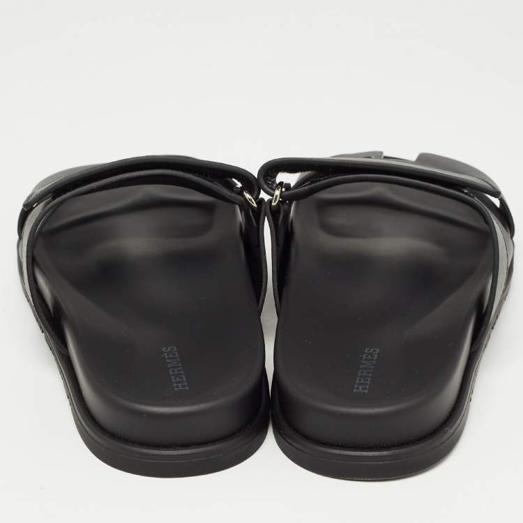 Pre Owned Hermes Black Leather Chypre Sandals Size 39.5
