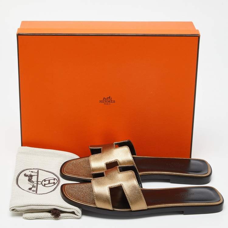 Pre Owned Hermès Gold Leather Oran Flat Slides Size 38