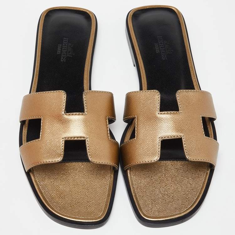 Pre Owned Hermès Gold Leather Oran Flat Slides Size 38