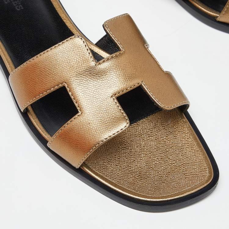 Pre Owned Hermès Gold Leather Oran Flat Slides Size 38