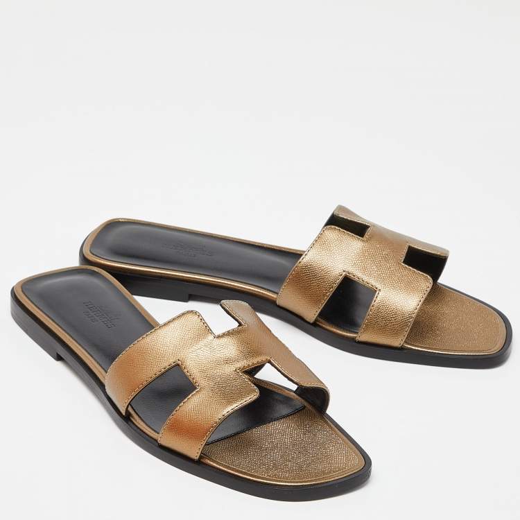 Pre Owned Hermès Gold Leather Oran Flat Slides Size 38