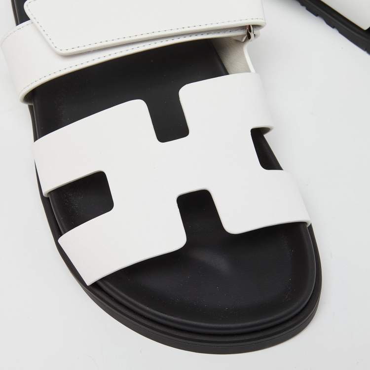 Pre Owned Hermes White/Black Leather Chypre Sandals Size 36
