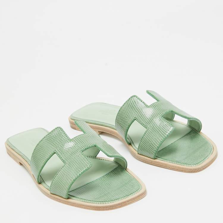 Pre Owned Hermès Green Lizard Oran Flat Slides Size 38