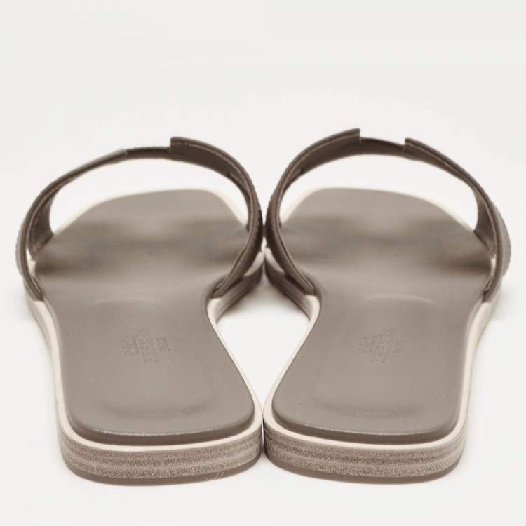 Pre Owned Hermès  Brown Leather Oran Flat Slides Size 38