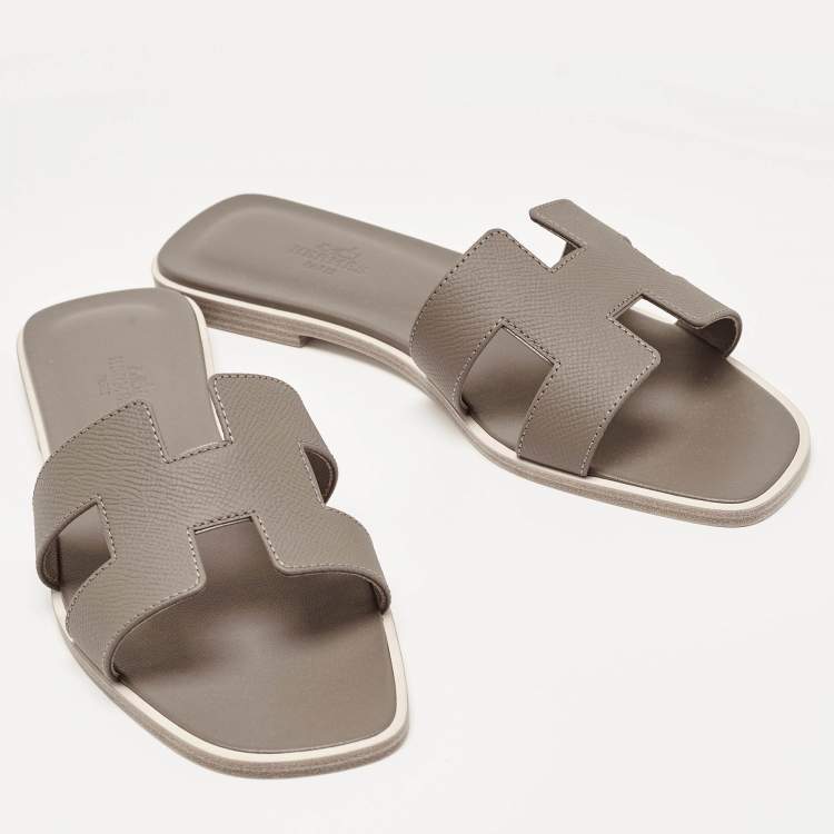 Pre Owned Hermès  Brown Leather Oran Flat Slides Size 38