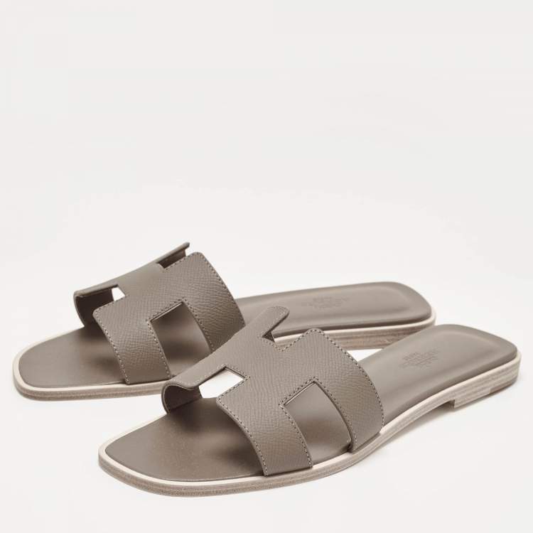 Pre Owned Hermès  Brown Leather Oran Flat Slides Size 38