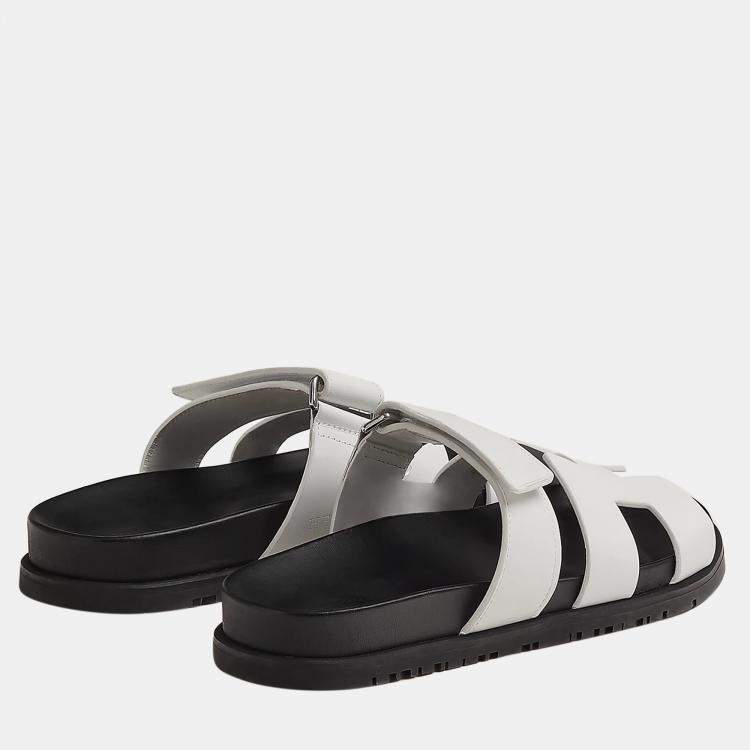 Pre Owned Hermes Black and white Rubber Chypre sandal