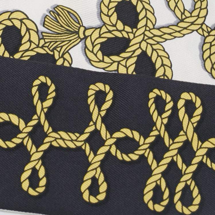 Pre Owned Hermès Black/White Galons et Brandebourg Silk Twilly Scarf