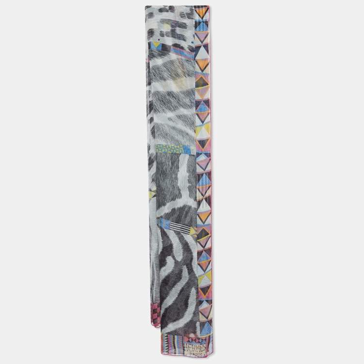 Pre Owned Hermès Grey Printed Silk Pelages et Camouflage Mousseline Stole