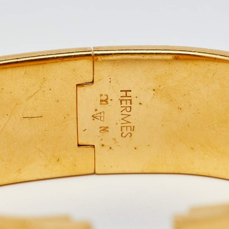 Pre Owned Hermès Clic Clac H White Enamel Gold Plated Wide Bracelet 
