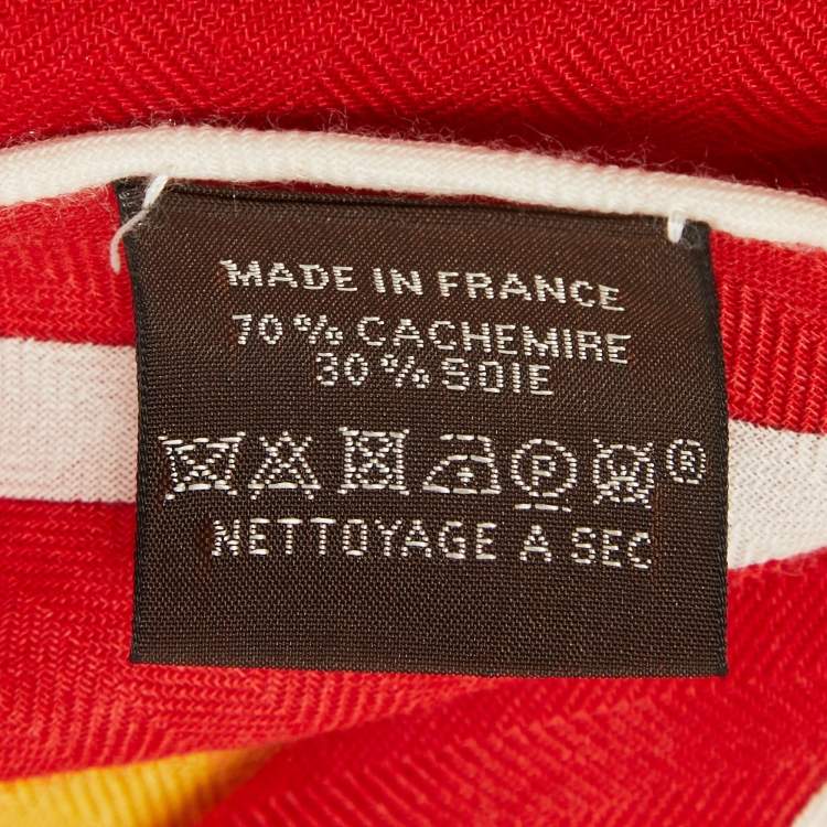 Pre Owned Hermès Red Printed Cashmere Blend Bouclerie Moderne en Casaques Giant Triangle Scarf