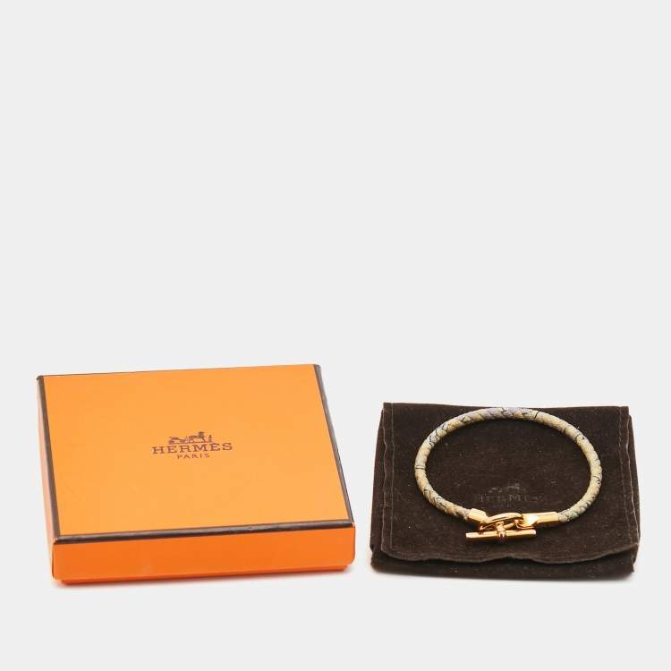 Pre Owned Hermes Glenan Printed Silk Gold Plated Bracelet