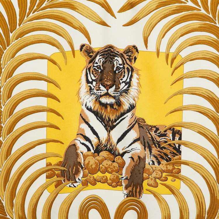 Pre Owned Hermès White/Gold Tiger Royal Print Silk Square Scarf