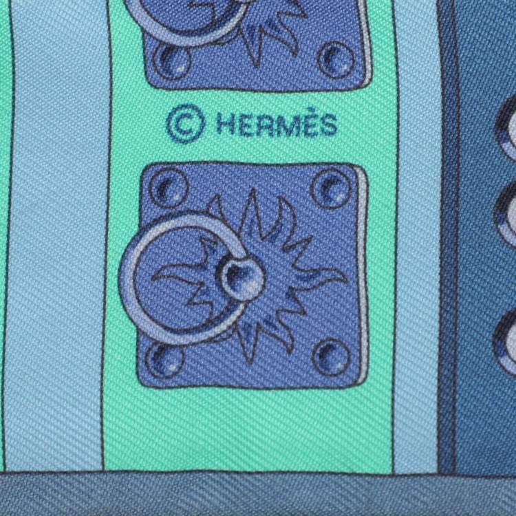 Pre Owned Hermès Blue Collier de Chiens Silk Twilly