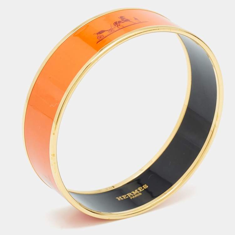 Pre Owned Hermès Orange Enamel Printed Caleche Gold Tone Wide Bracelet