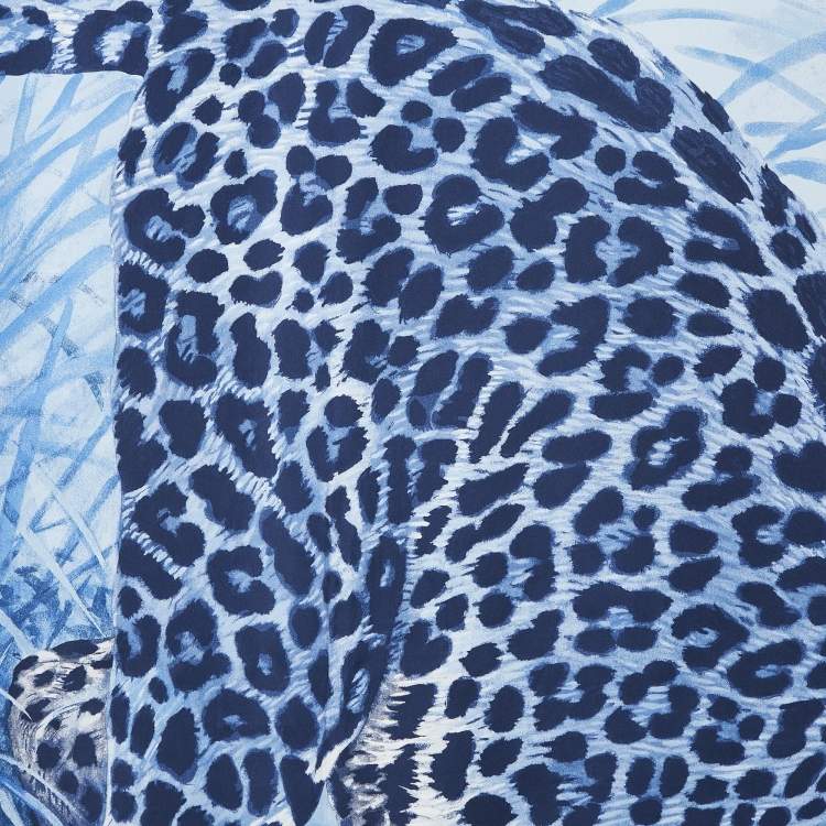 Pre Owned Hermés Bleu Ciel Marine White Silk Panthera Pardus Scarf