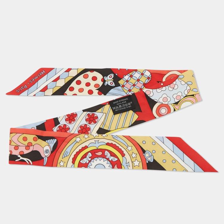 Pre Owned Hermès Red/Yellow Silk Les Murmures de la Foret Silk Twilly