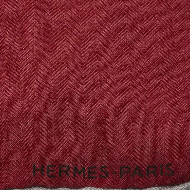 Pre Owned Hermès Grey Cashmere Blend Aaaaargh! Square Scarf 