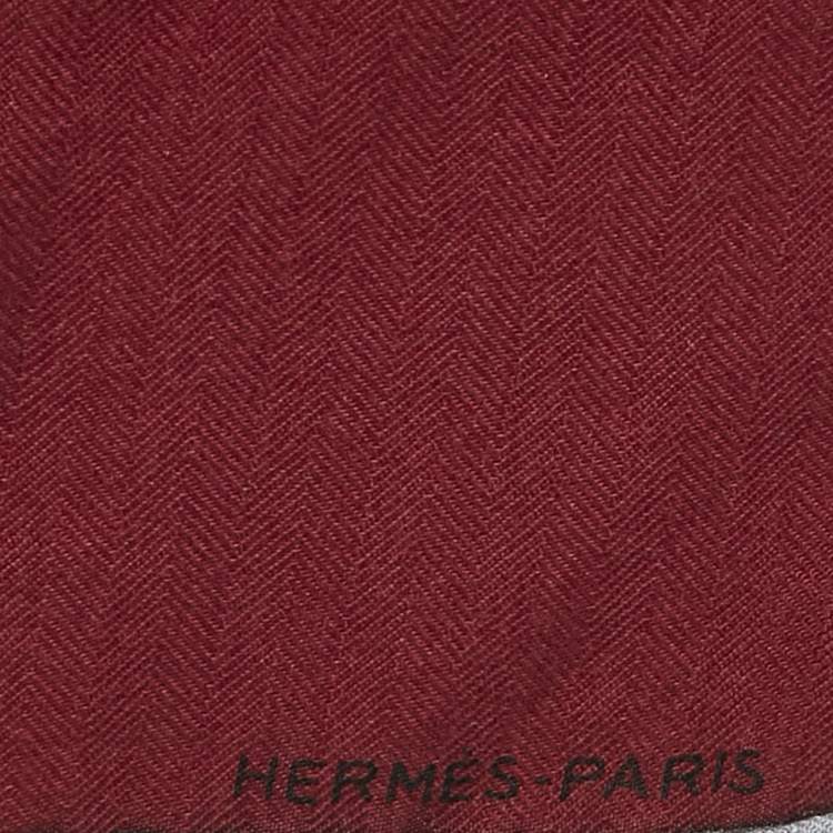 Pre Owned Hermès Grey Cashmere Blend Aaaaargh! Square Scarf 