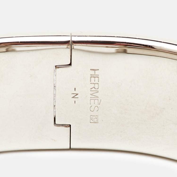 Pre Owned Hermes Clic Clac H Black Enamel Palladium Plated Bracelet