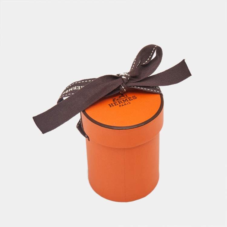 Pre Owned Hermes Yellow/Orange Printed Silk Clic C'est Noue Twilly 