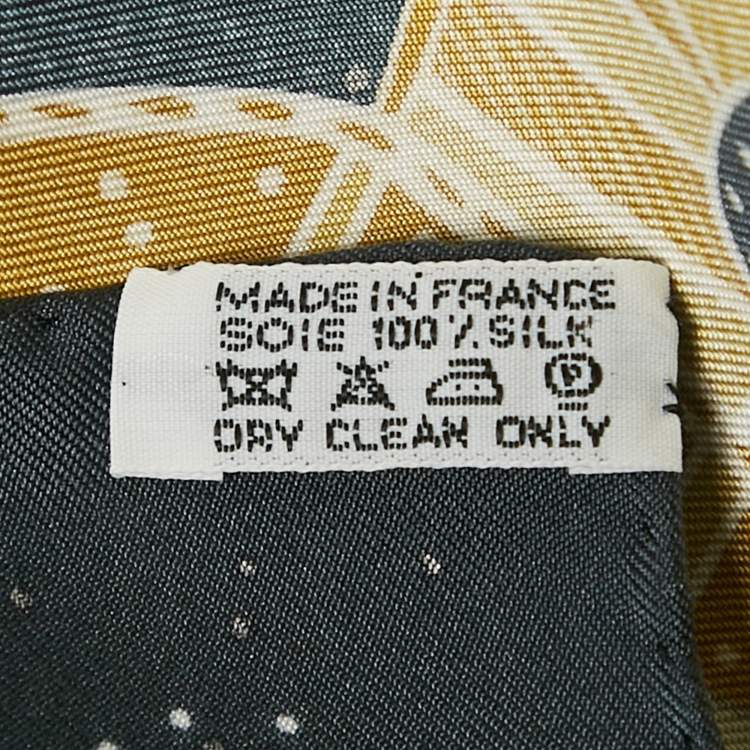 Pre Owned Hermès Grey Reve d'Australie Silk Scarf