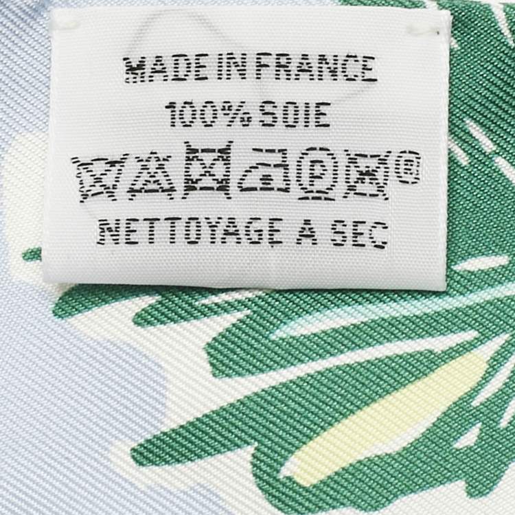 Pre Owned Hermès Blue/Multicolor Rayures D'ete Silk Twilly 