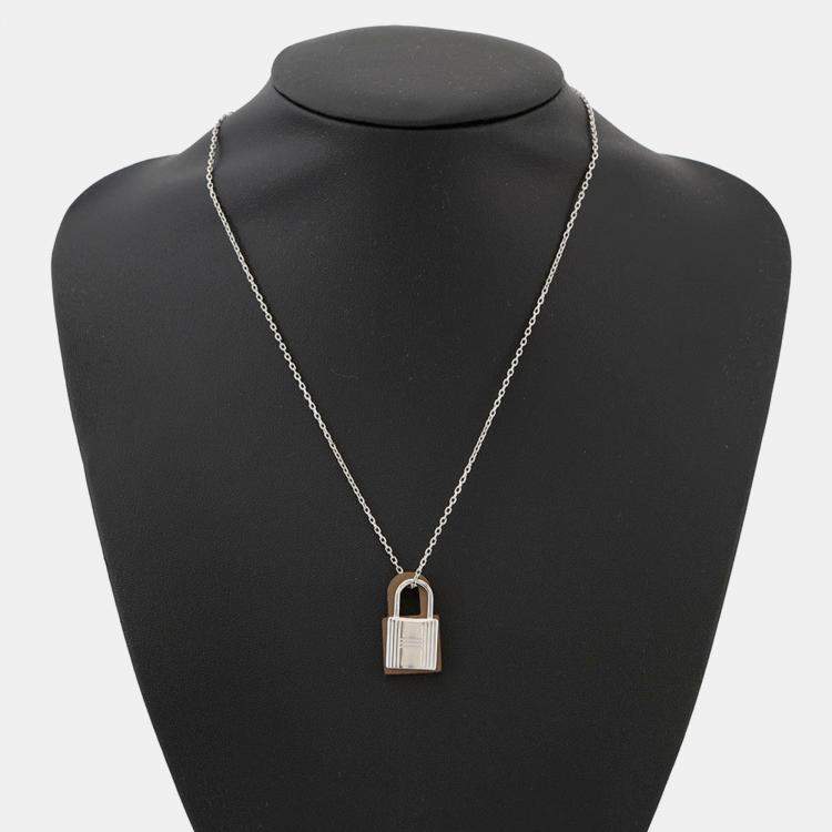 Pre Owned Hermes O'Kelly Pendant Size Pm Etoupe Swift Leather