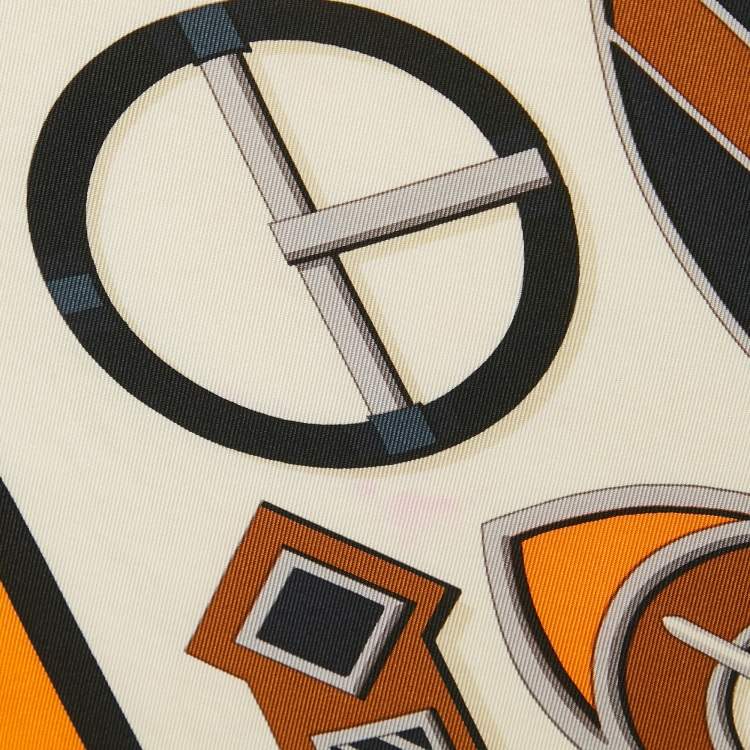 Pre Owned Hermes Orange Silk Carré en Boucles 