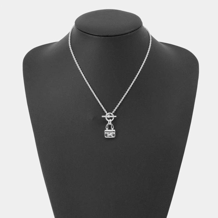 مملوكة مسبقًا Hermes Constance Amulette Necklace 00 Sv925