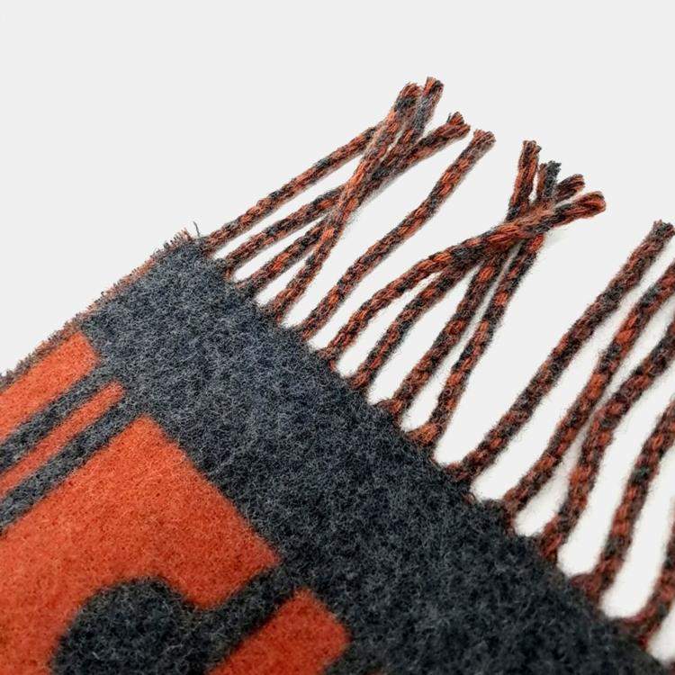 مملوكة مسبقًا Hermes Grey, Orange Cashmere Muffler