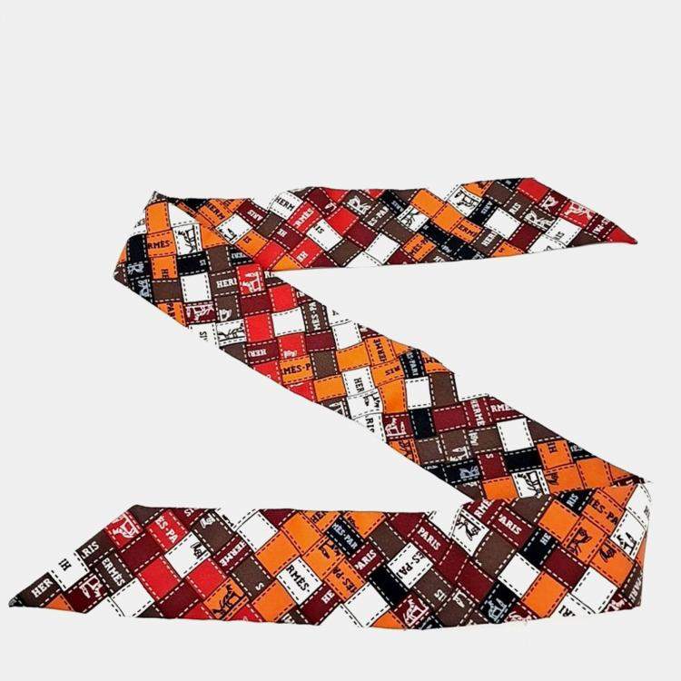 مملوكة مسبقًا Hermes Multicolor Silk Twilly