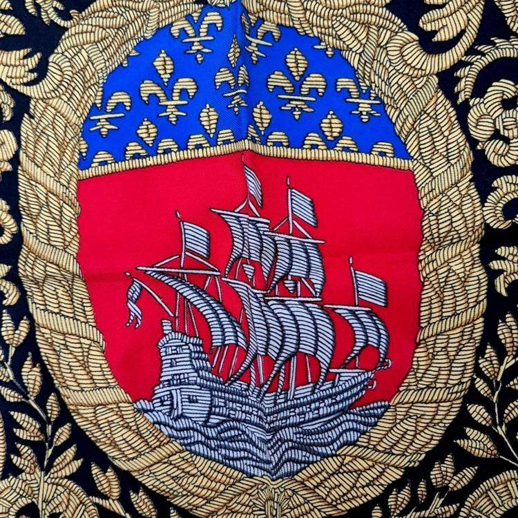 مملوكة مسبقًا Hermes Black Silk Scarf