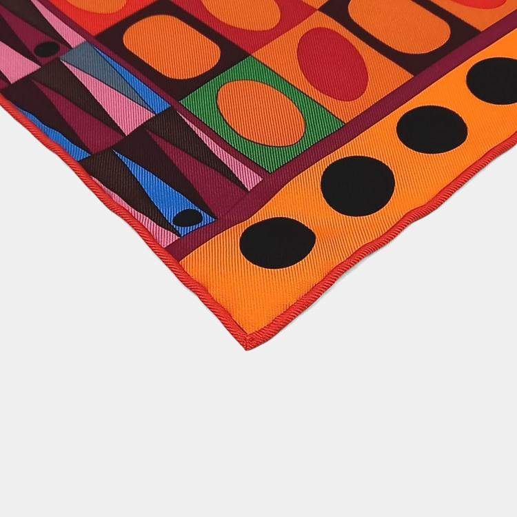 مملوكة مسبقًا Hermes Multicolor Silk Scarf