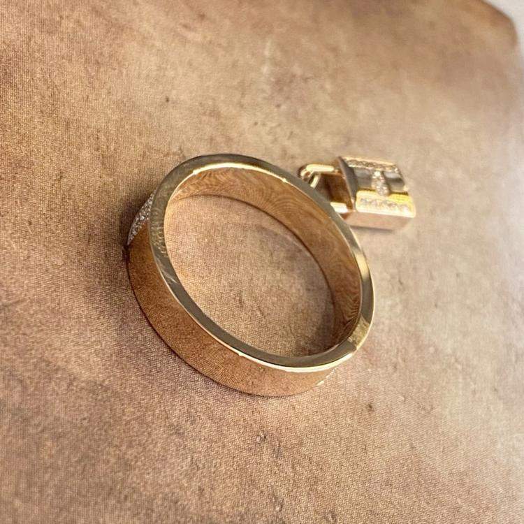 Pre Owned Hermes Clochette Lock Ring 18K Rose Gold Diamond Set Size 55