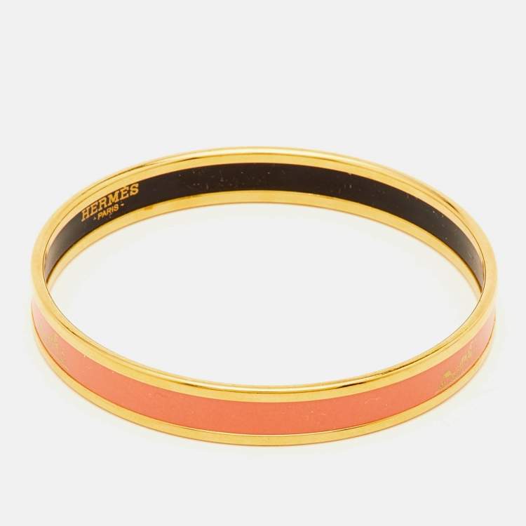 مملوكة مسبقًا Hermès Caleche Pink Enamel Gold Plated Narrow Bangle Bracelet 