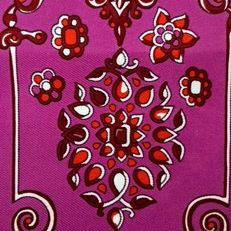 مملوكة مسبقًا Hermes petite scarf