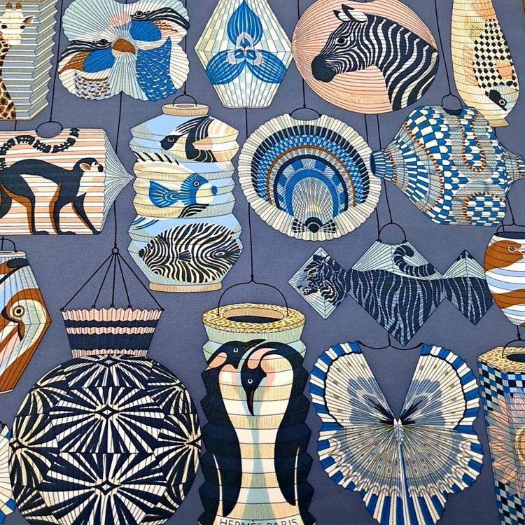 مملوكة مسبقًا Hermes petite scarf