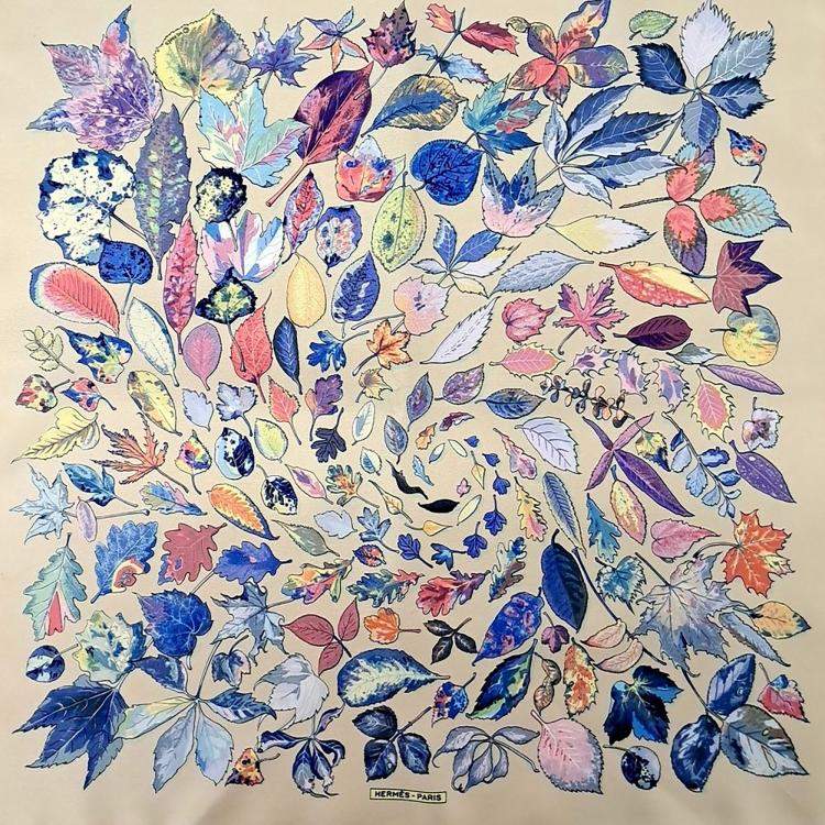 Pre Owned Hermes Multicolor Silk Petite Scarf