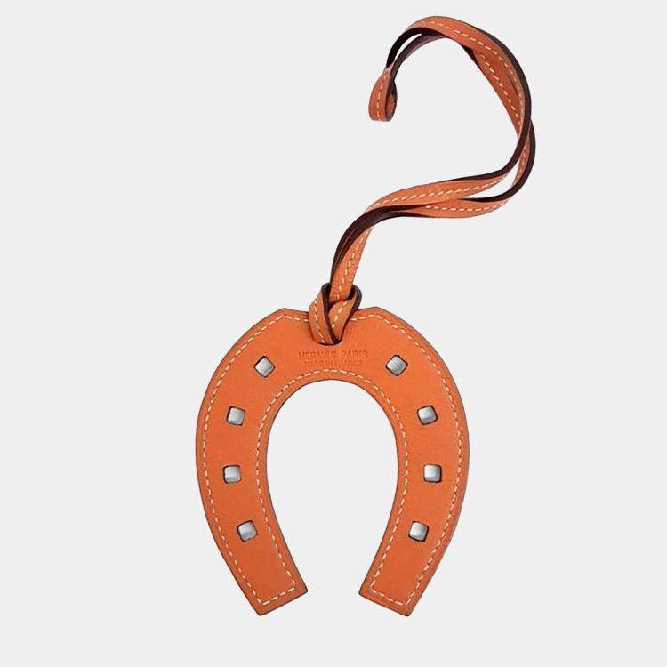 مملوكة مسبقًا Hermes Orange Leather Horseshoe Bag