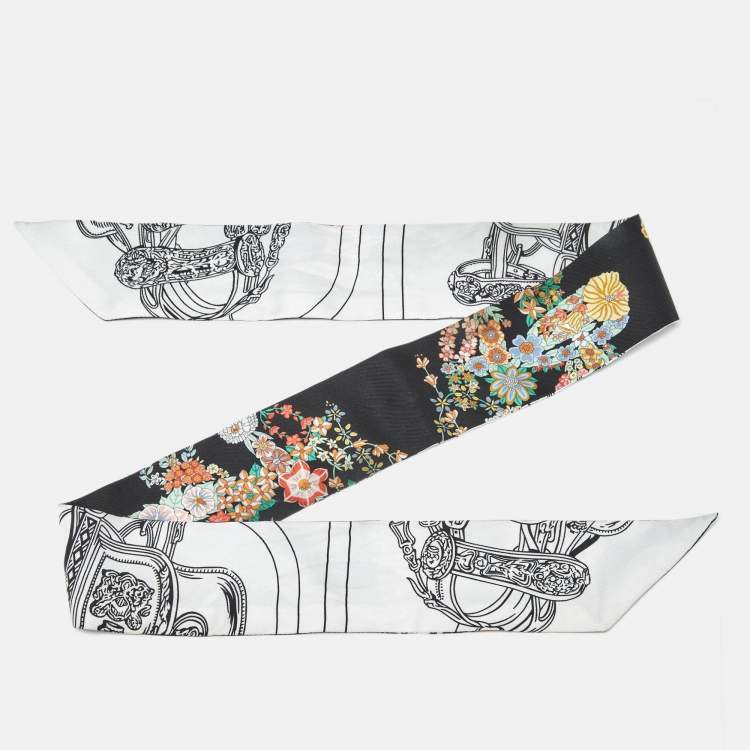 Pre Owned Hermès Black Brides de Gala en Fleurs Silk Twilly 