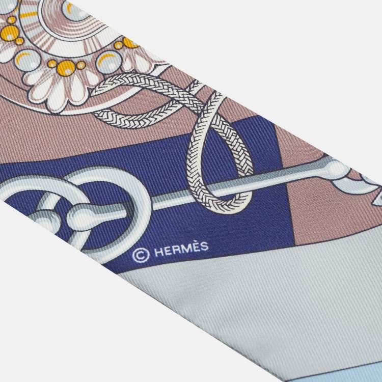 Pre Owned Hermès Blue Cliquetis Silk Twilly 