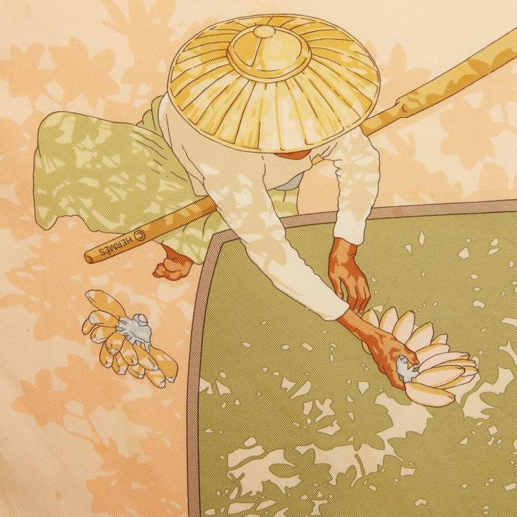 Pre Owned Hermès Vintage Pink Marché Flottant Du Lac Inlé Silk scarf 