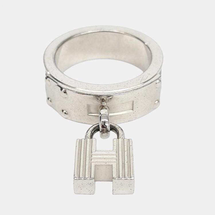 مملوكة مسبقًا Hermes Silver H Motif Scarf Ring