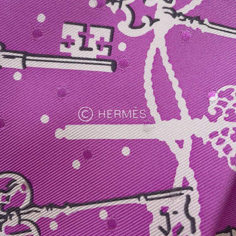 Pre Owned Hermes Carre Size 55 Purple Silk100%