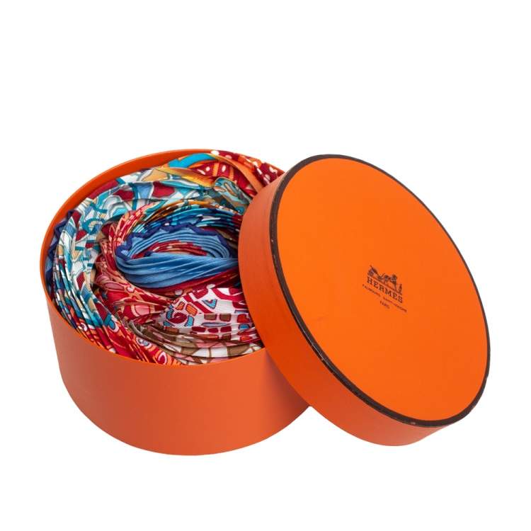Pre Owned Hermès Multicolor Rêves d'escargots Silk Plisse Scarf